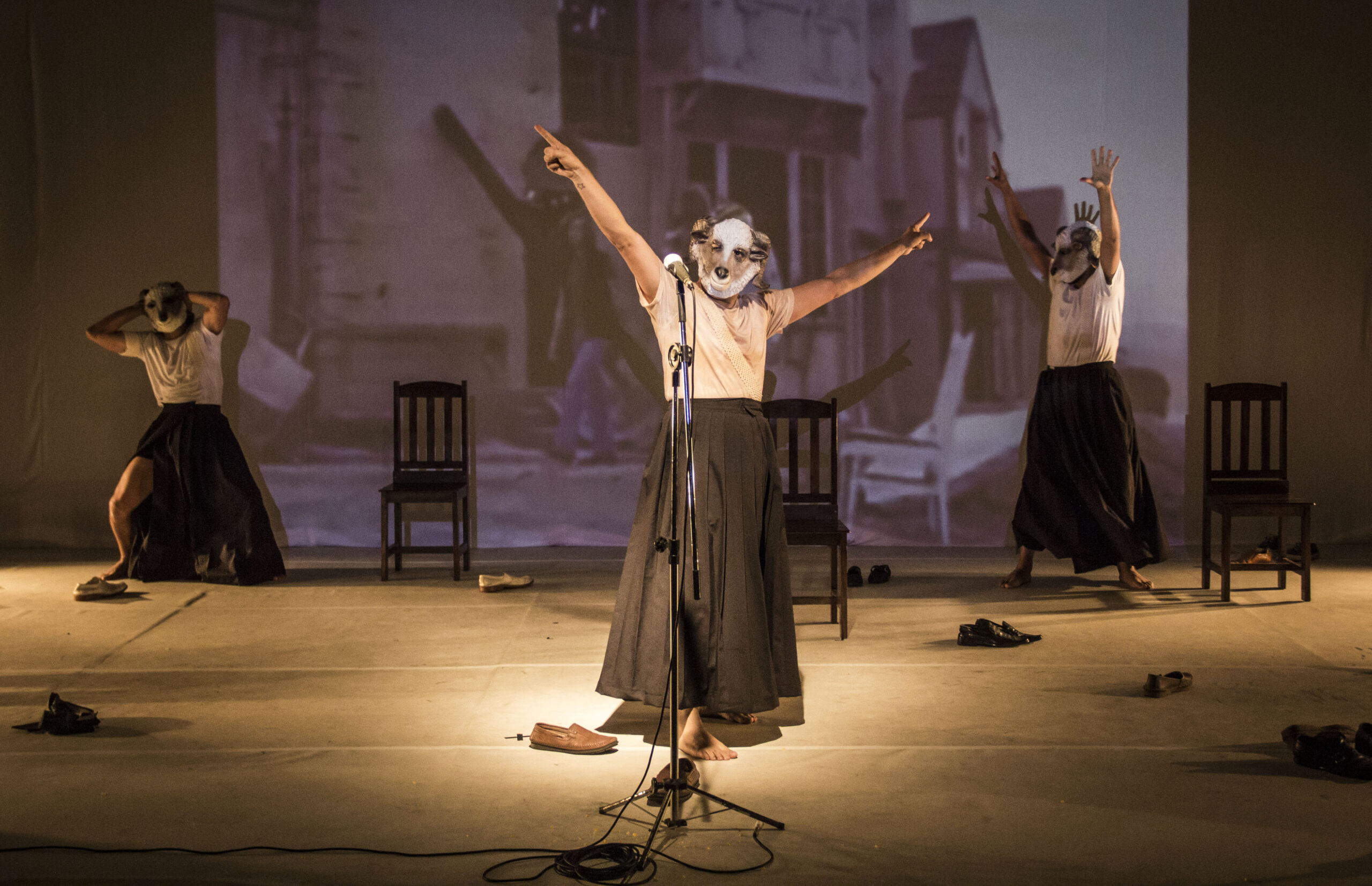 Teatro Sérgio Cardoso recebe espetáculo sobre migração, identidade e resistência durante o mês de junho