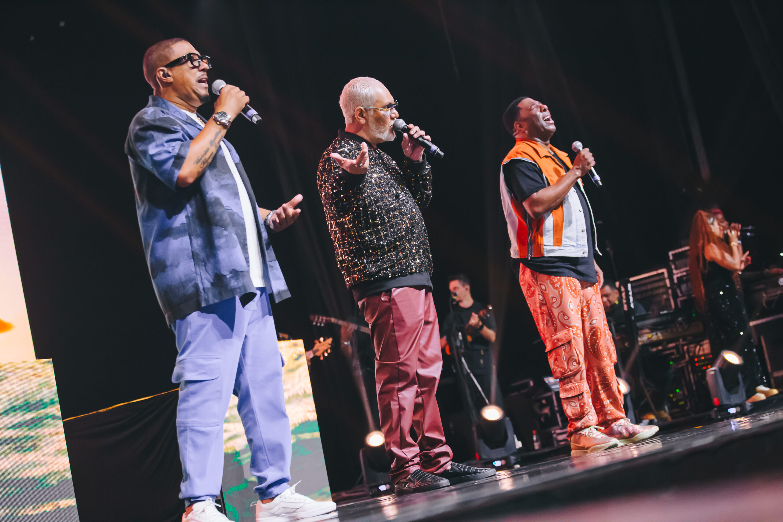 Samba 90 Graus reúne Netinho de Paula, Chrigor e Márcio Art em noite de nostalgia no Espaço Unimed