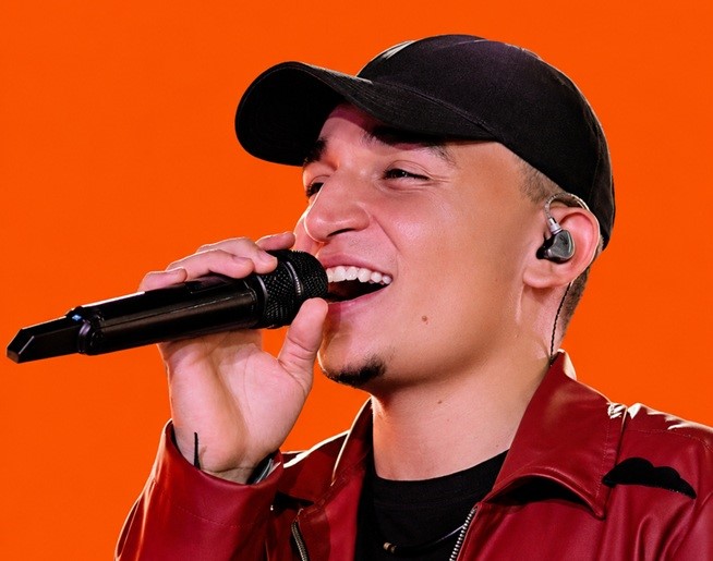 João Gomes se apresenta no Wet’n Wild em experiência que une parque aquático e música ao vivo