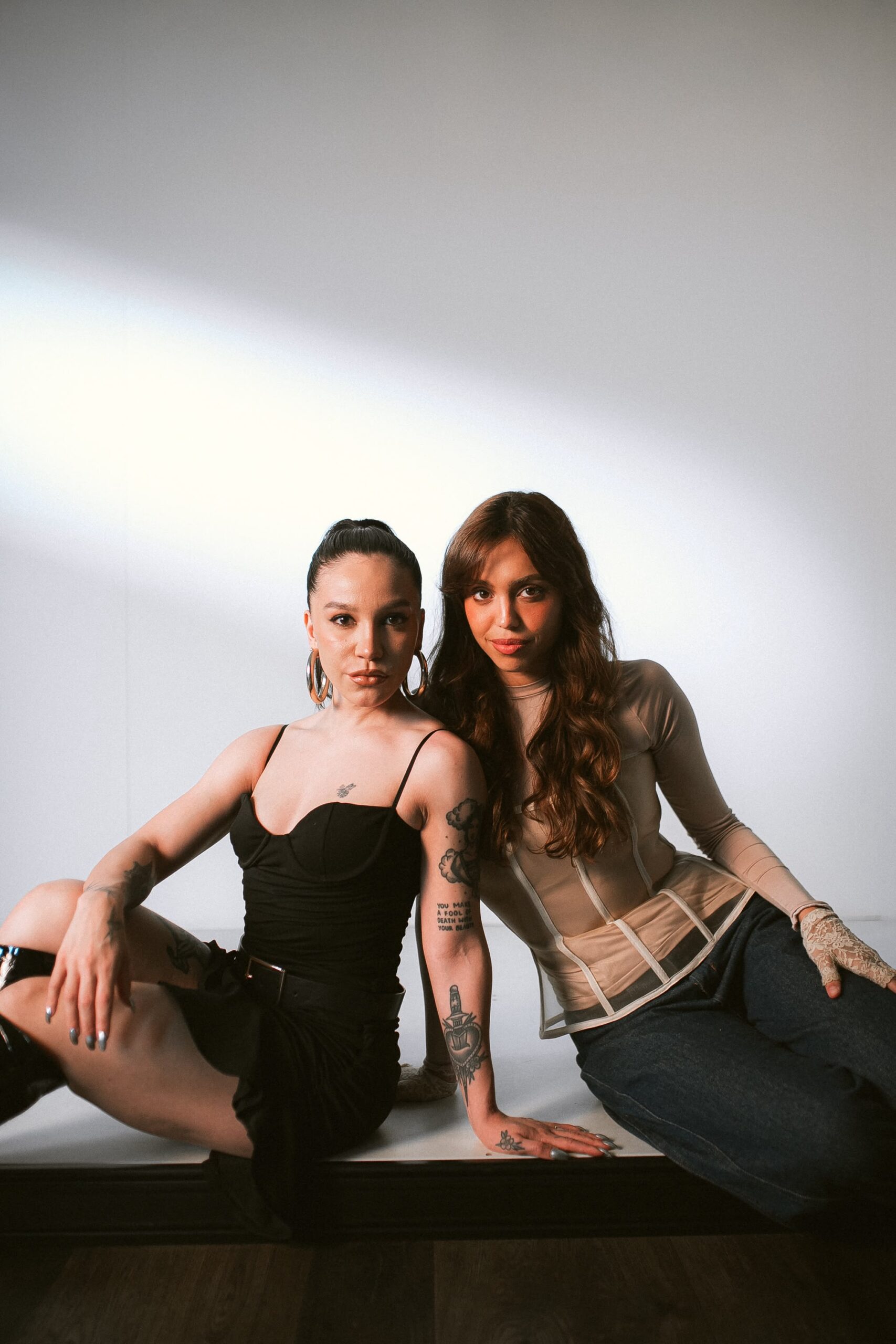 Priscilla estreia projeto “ECOS INDEPENDENTES” com releitura de “Samurai” ao lado de Dora Sanches