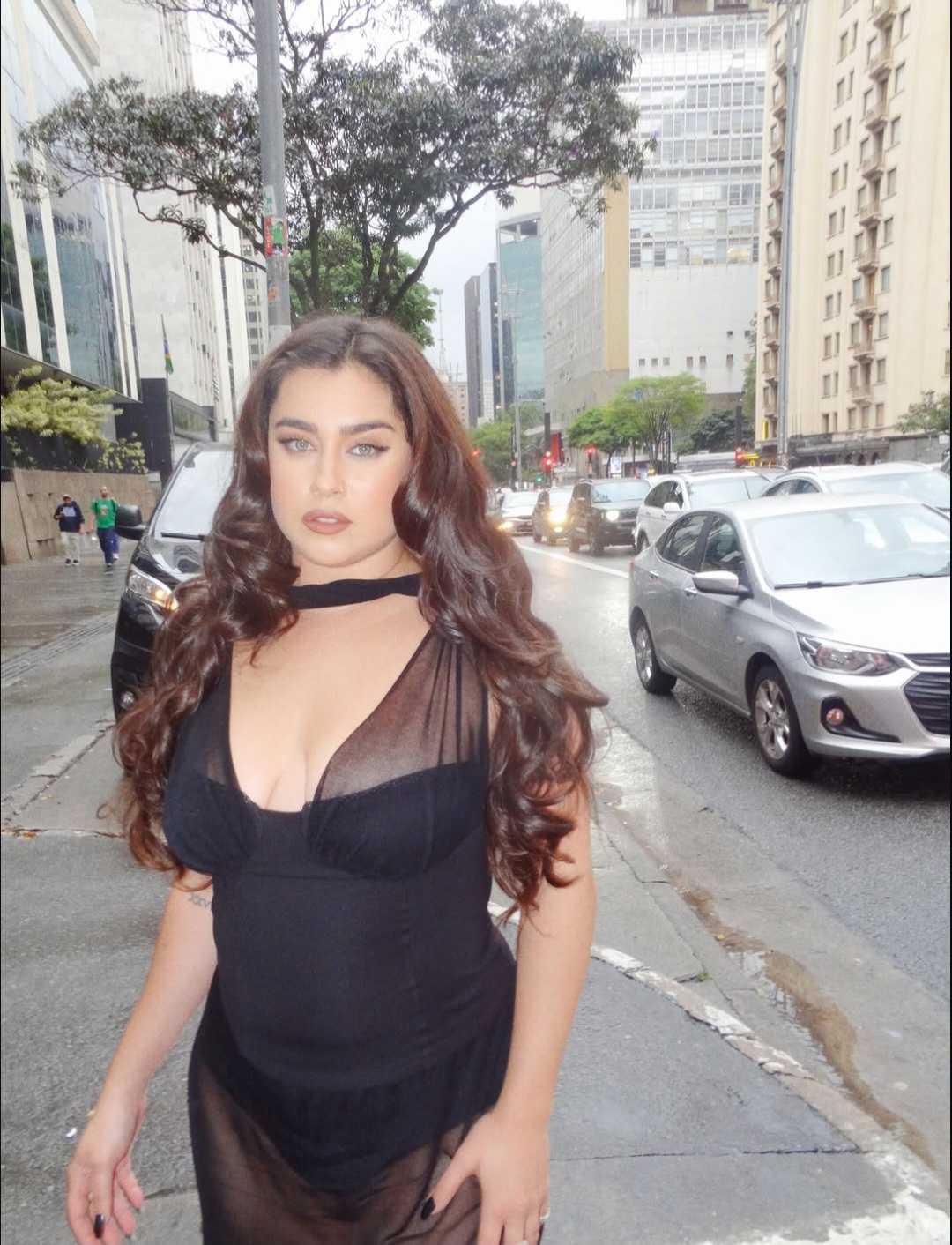 Lauren Jauregui transforma Cine Joia em encontro intimista com fãs em São Paulo